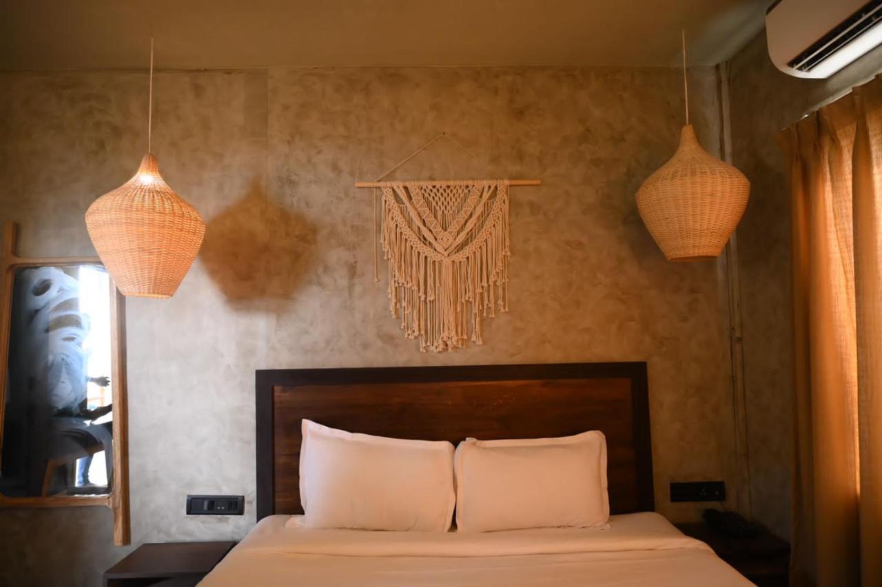 Ukiyo Beach Resort Мандрем Екстериор снимка