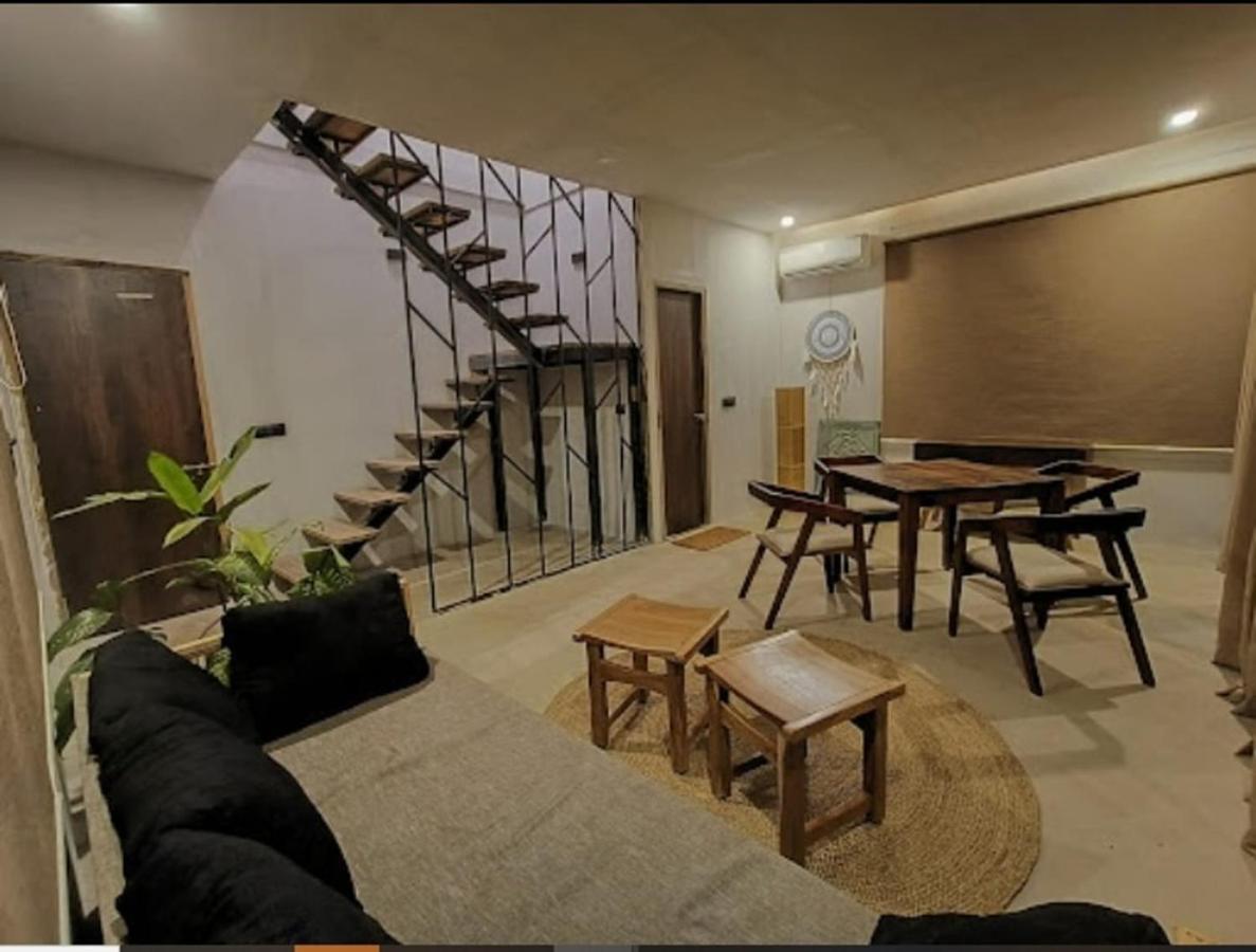 Ukiyo Beach Resort Мандрем Екстериор снимка