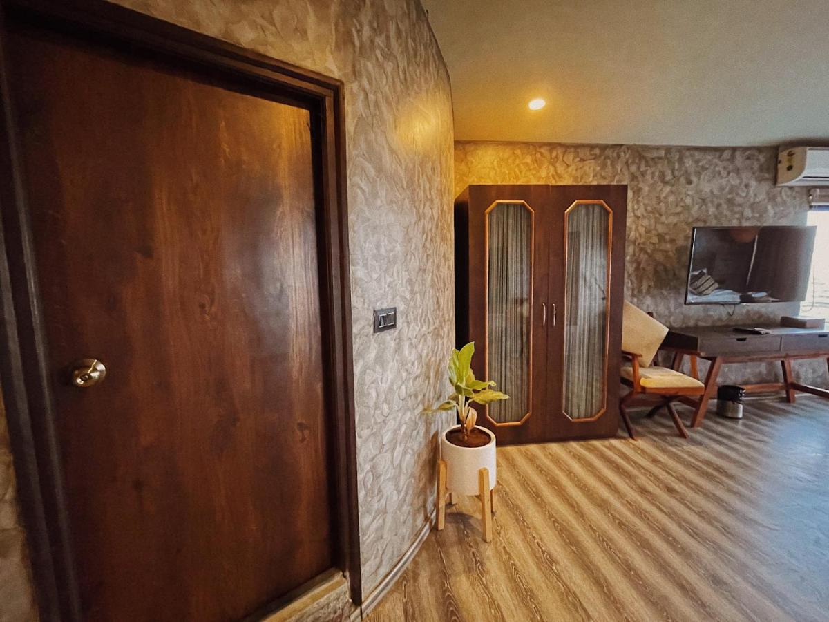 Ukiyo Beach Resort Мандрем Екстериор снимка