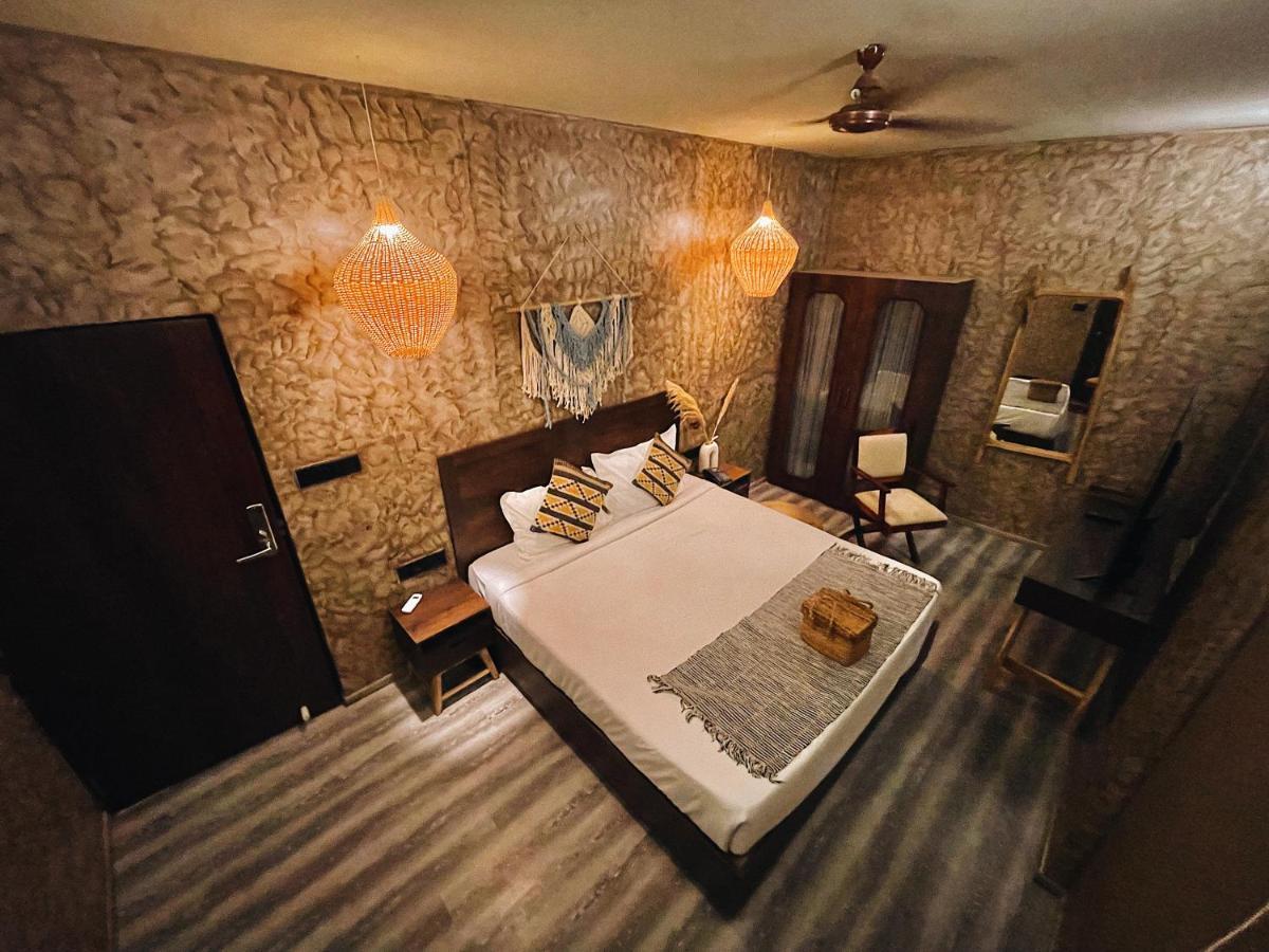 Ukiyo Beach Resort Мандрем Екстериор снимка